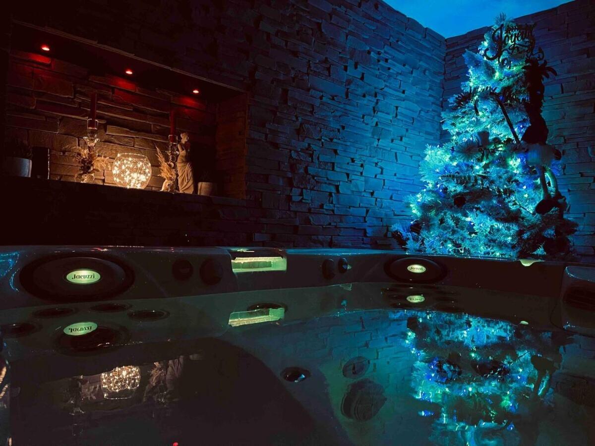 O Venus Spa Sin-le-Noble Экстерьер фото