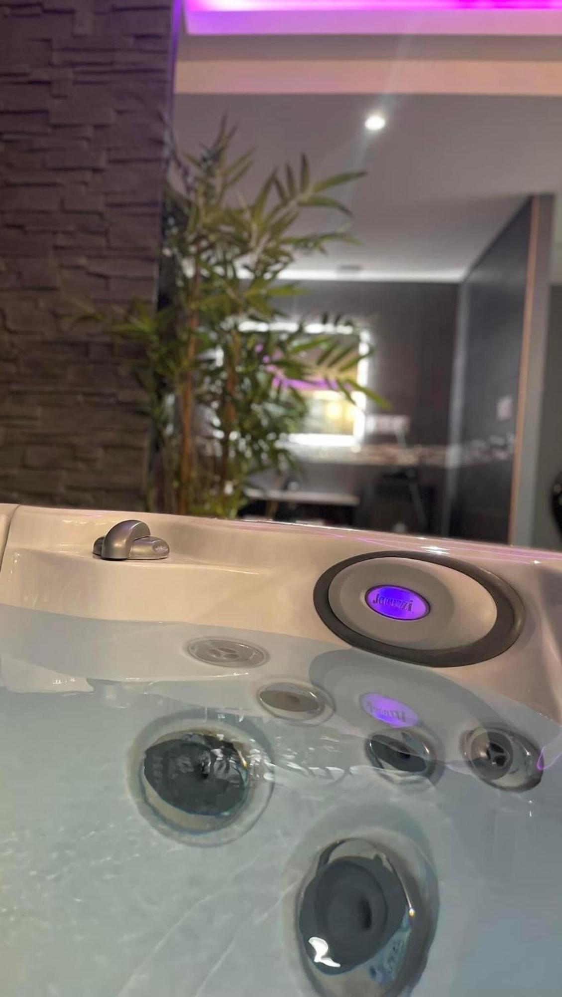O Venus Spa Sin-le-Noble Экстерьер фото