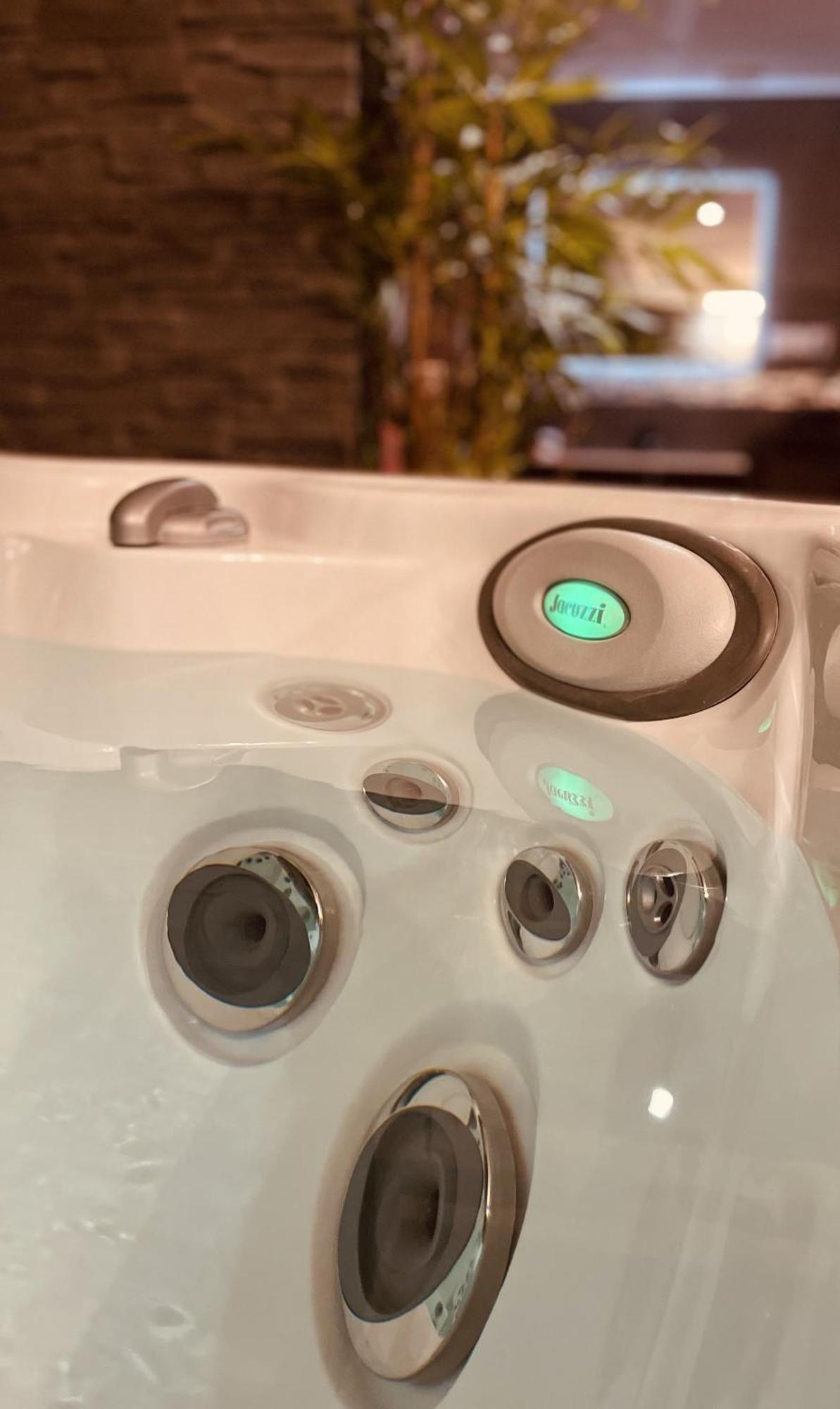 O Venus Spa Sin-le-Noble Экстерьер фото