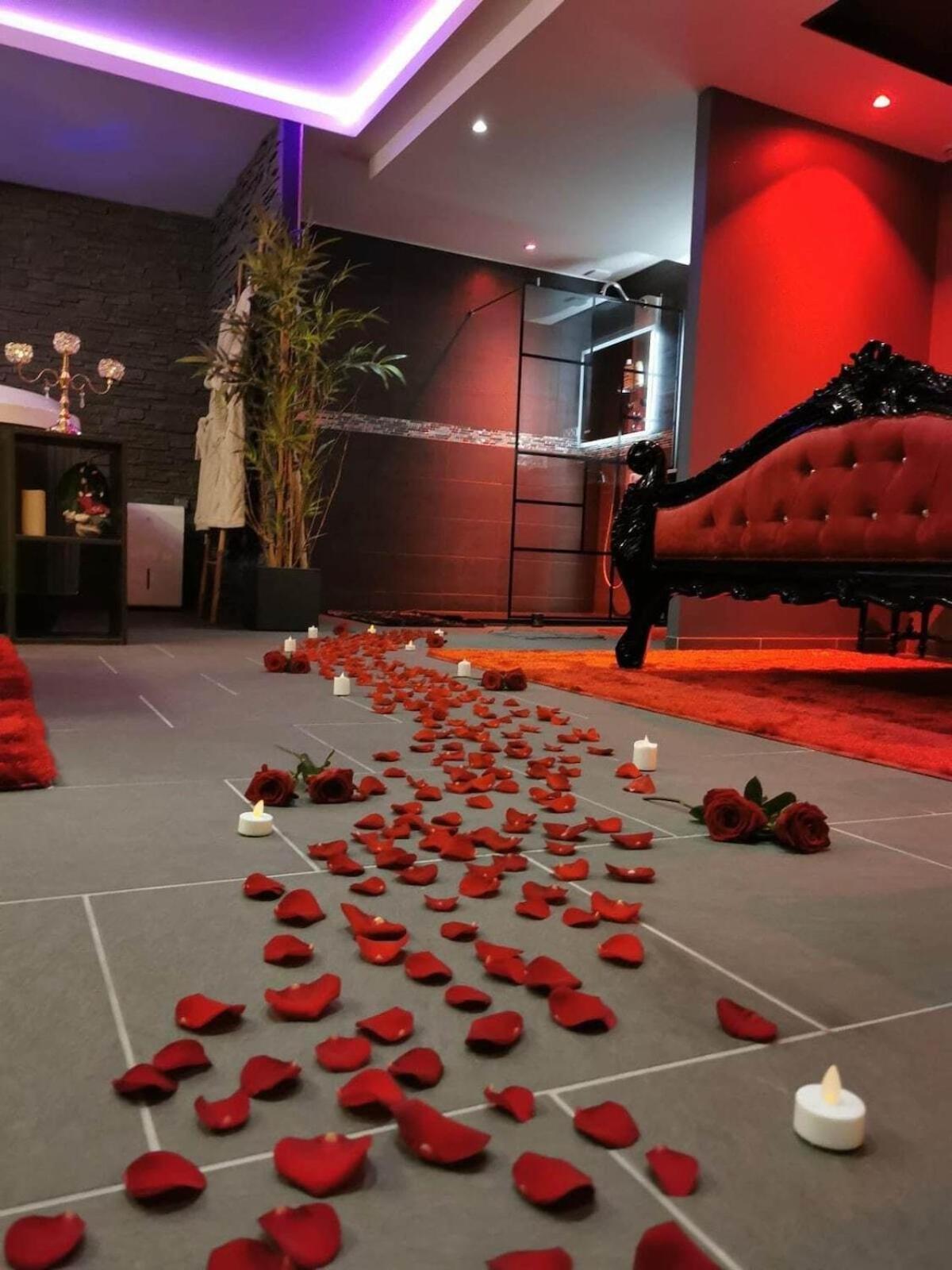 O Venus Spa Sin-le-Noble Экстерьер фото